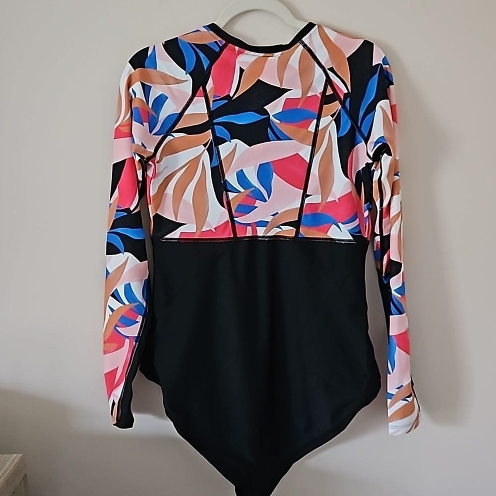 NEW! PRANA Swimwear McKayla Long Sleeve Half Zip One-Piece Swimsuit XL. - Picture 5 of 9